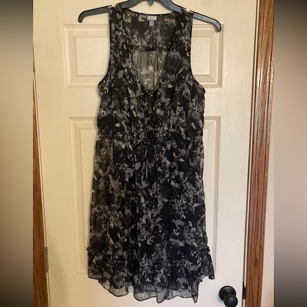 Converse Large Women’s Flowy dress